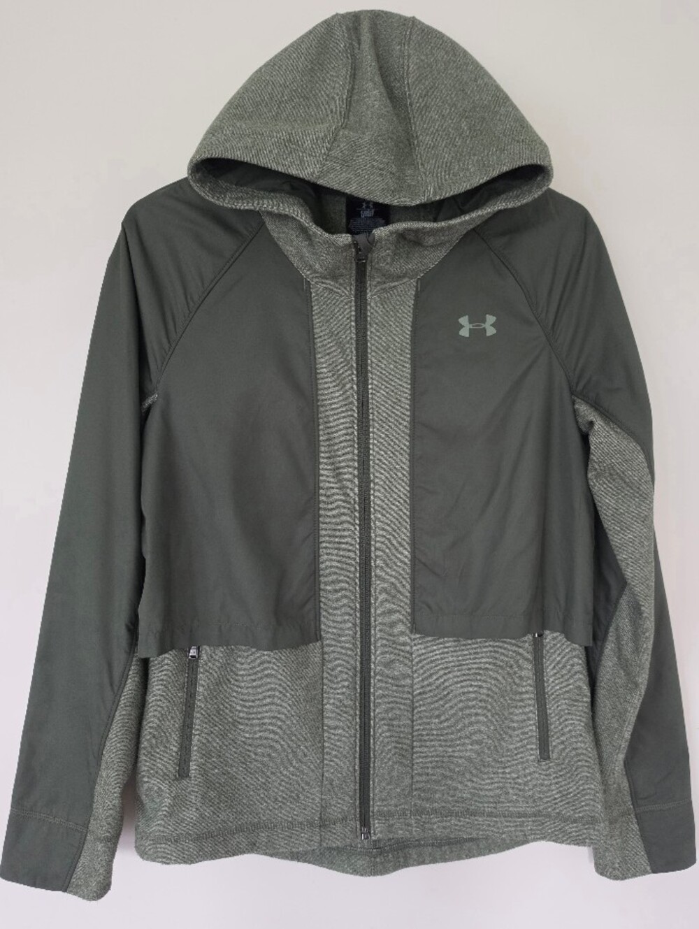 Under Armour Women's Size Small Hooded Full-Zip Jacket. Army Green Pleated Back